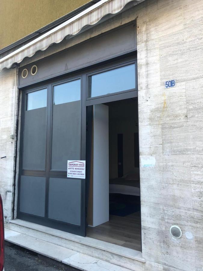 Apartamento Monolocale Arredato Con Una Camera Parma Exterior foto
